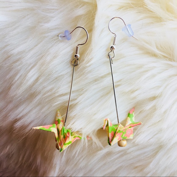 Origami crane earrings - Picture 1 of 2